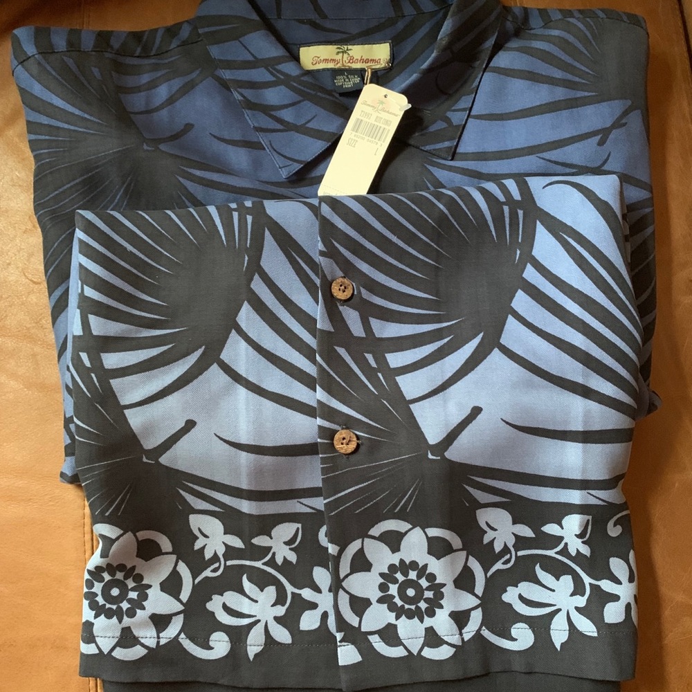 [Tommy Bahama] 100% silk palm frond button down - Picture 3 of 7